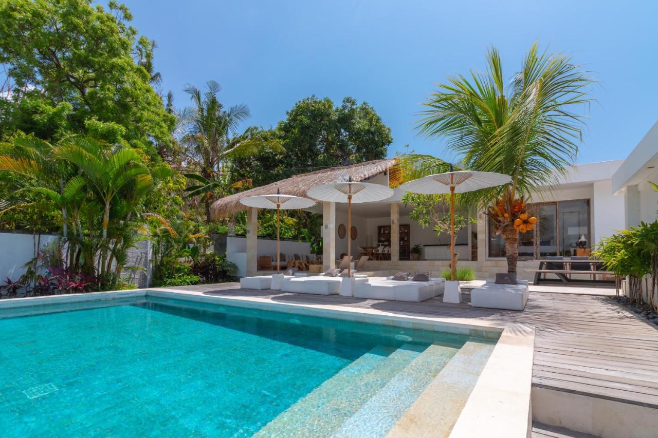 Villa Rasa Senang, With Private Cook And Pool Karangasem  Bagian luar foto
