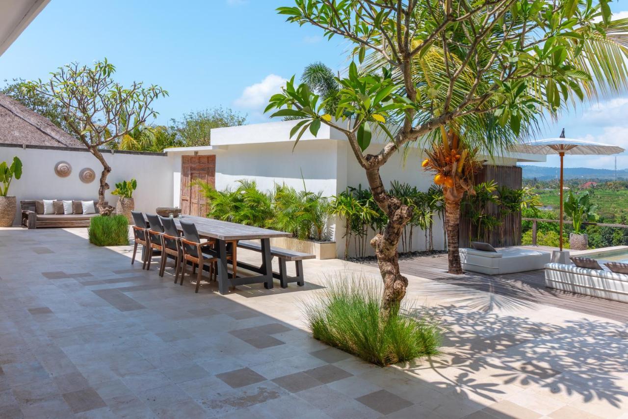 Villa Rasa Senang, With Private Cook And Pool Karangasem  Bagian luar foto